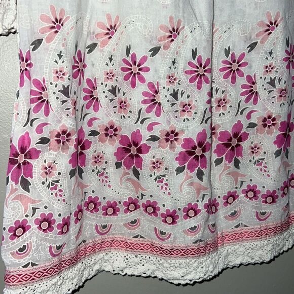 Hepburn boutique floral lace top size medium - Picture 8 of 10